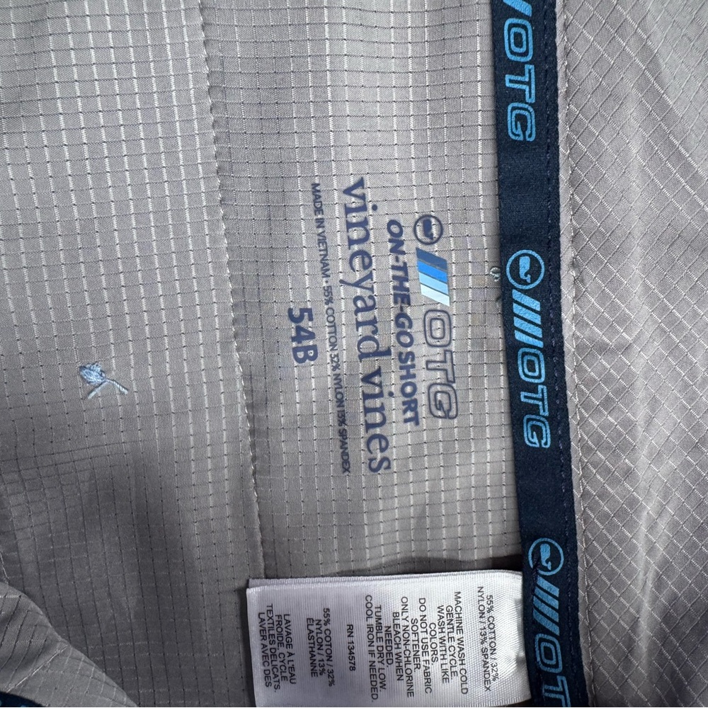 NEW Vineyard Vines OTG Flat Front Light Blue performance Shorts Size 54 New - Picture 4 of 4